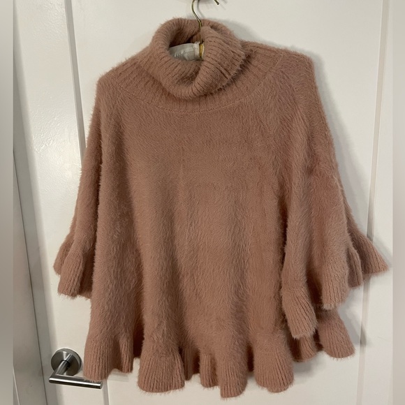 Anthropologie Falling Snow Eyelash Ruffled Turtleneck Poncho Dusty Pink OS - Picture 2 of 6
